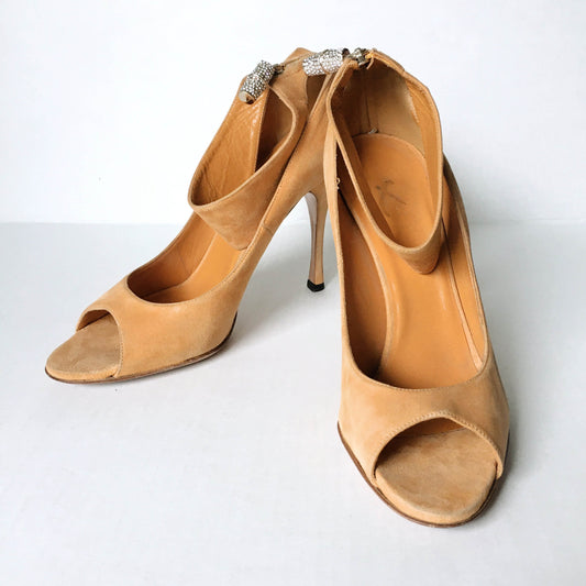 Gucci suede peep toe pumps with ankle strap - size 9