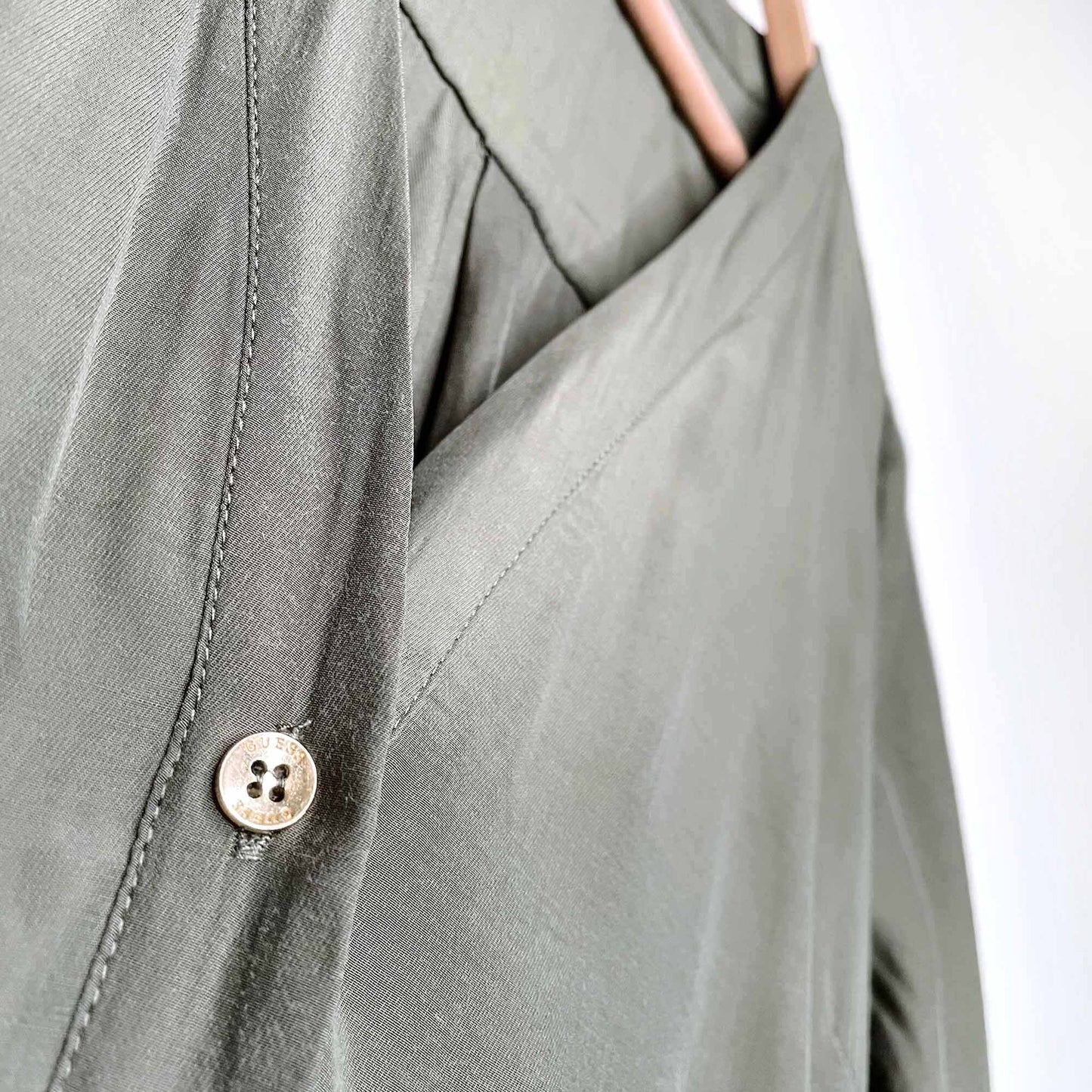 guess quinn jumpsuit with rolled sleeves - size medium