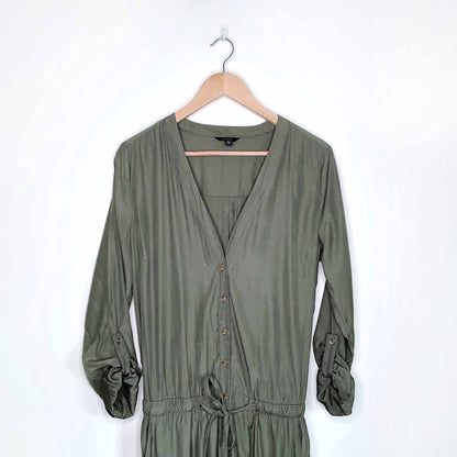 guess quinn jumpsuit with rolled sleeves - size medium