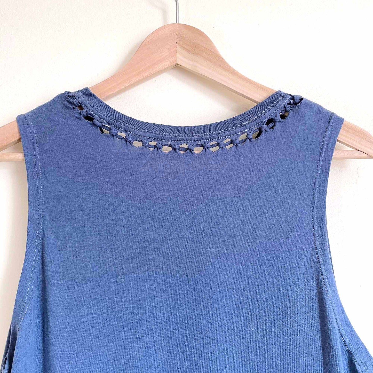 Guess festival fringe Dare to Dream studded crop top - size Medium