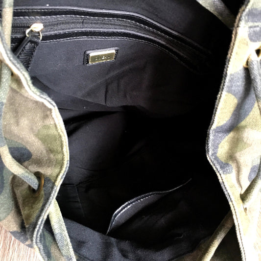 Guess camo canvas backpack