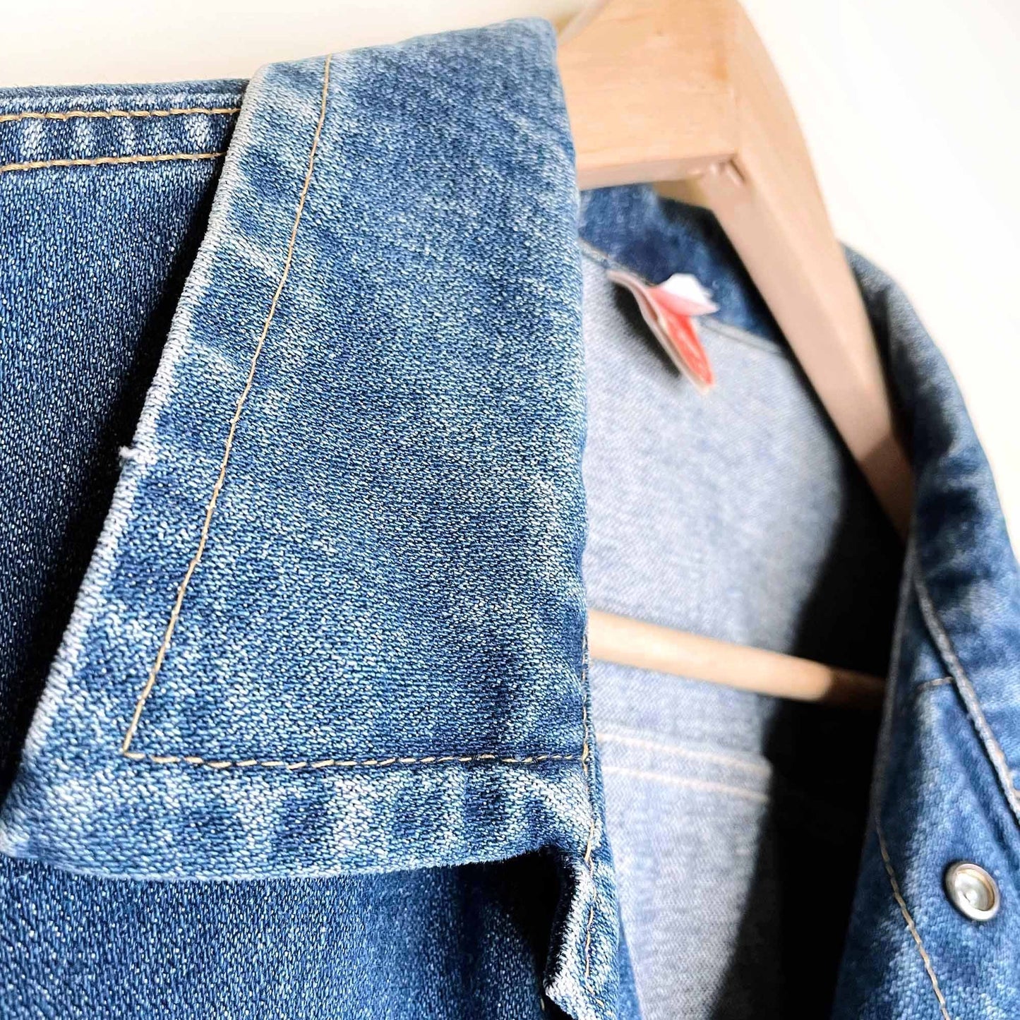 vintage 70's gwg snap button jean jacket - size medium