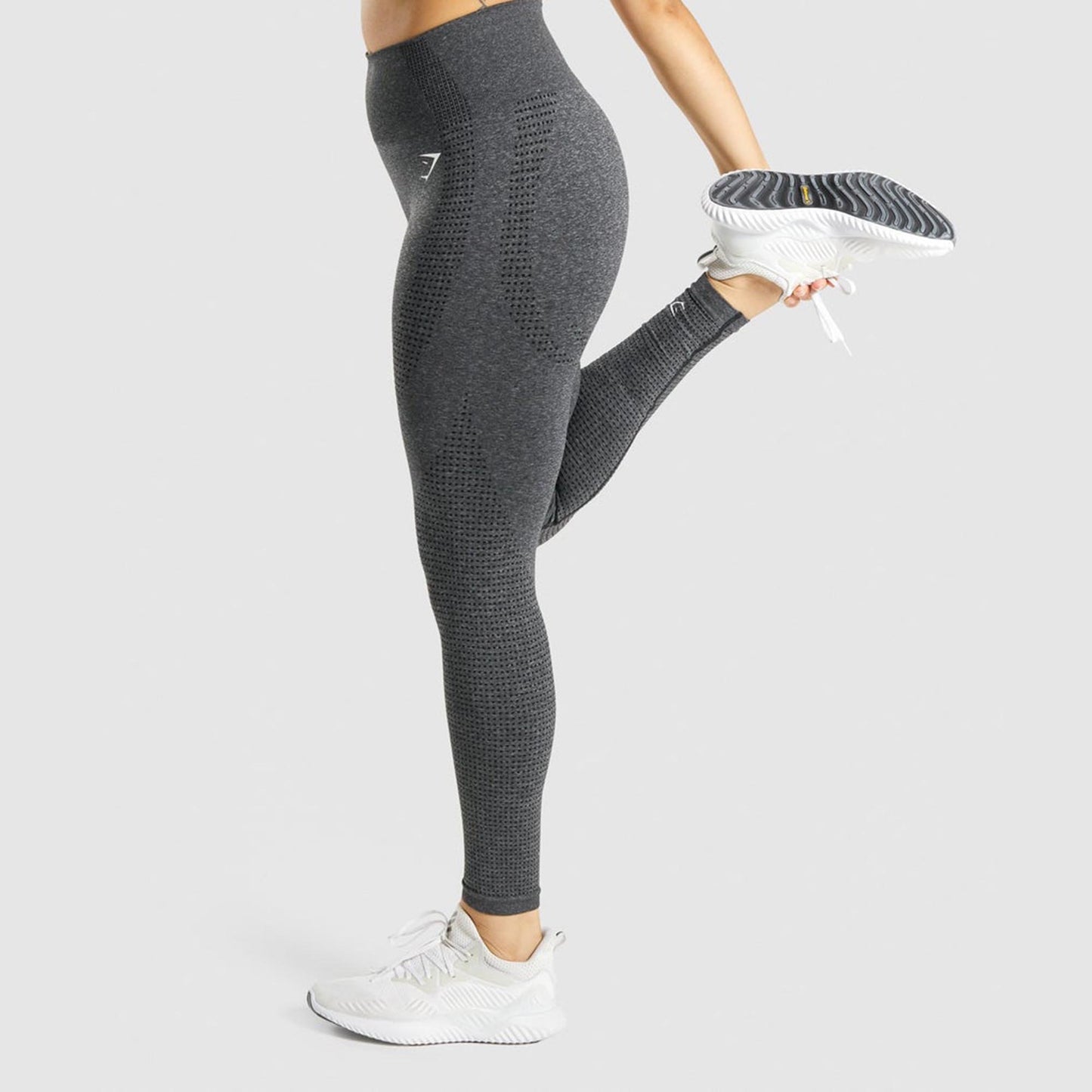 gymshark vital 2.0 seamless leggings in charcoal - size small