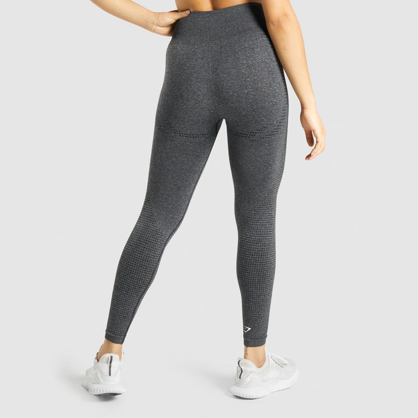 gymshark vital 2.0 seamless leggings in charcoal - size small