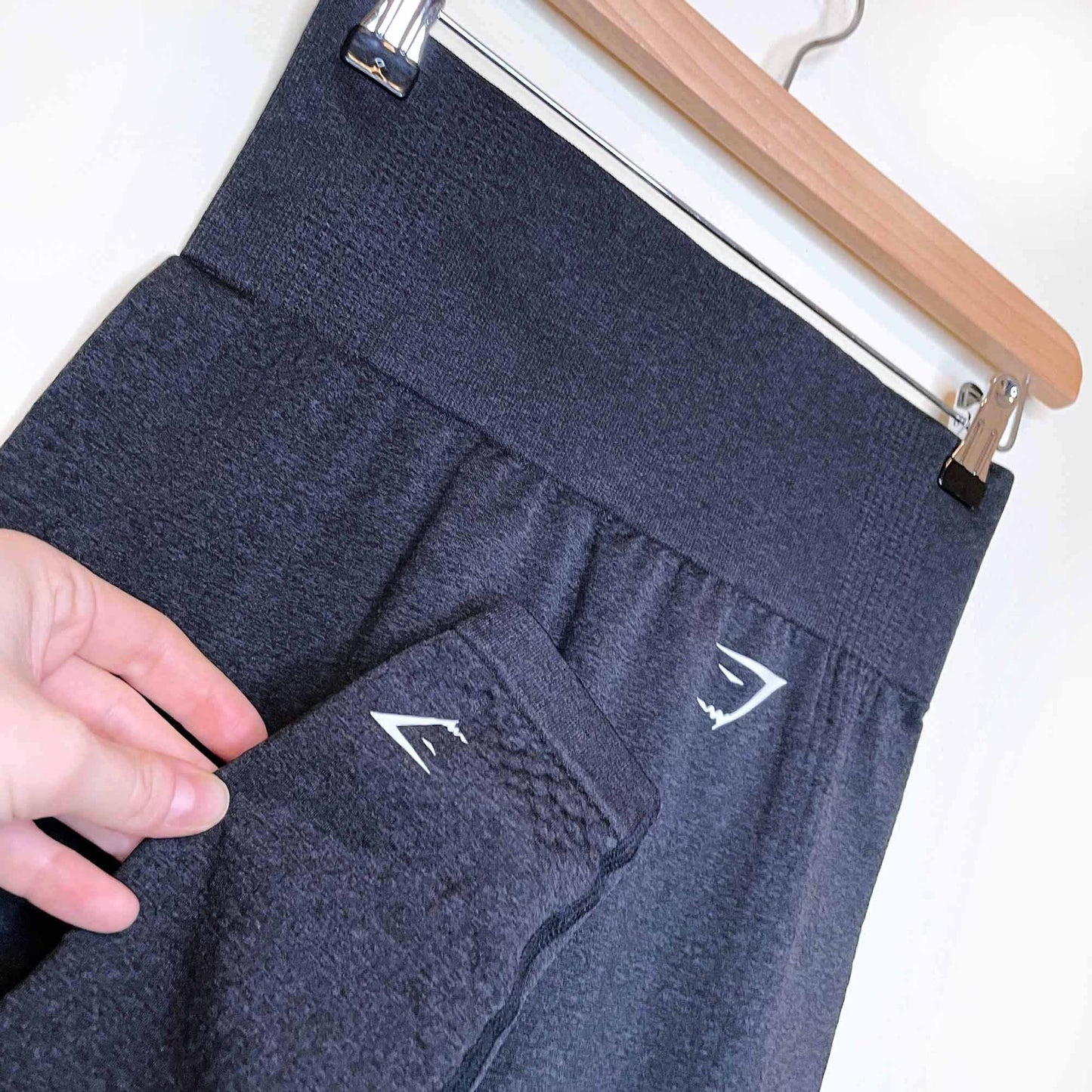 gymshark vital 2.0 seamless leggings in charcoal - size small