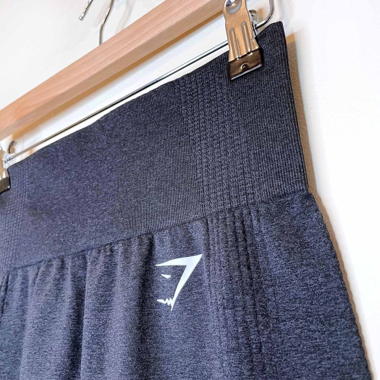 gymshark vital 2.0 seamless leggings in charcoal - size small