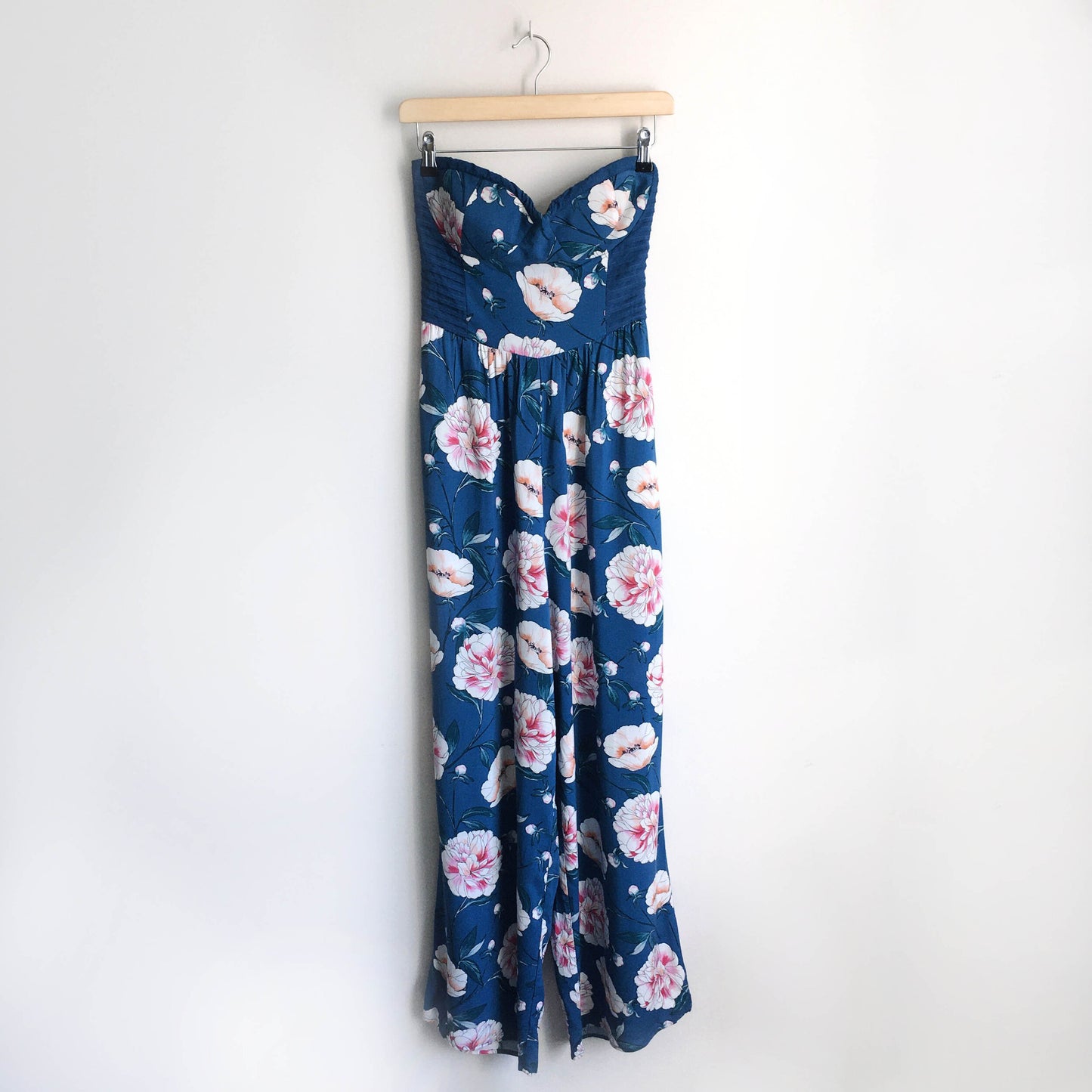 NWT Band of Gypsies strapless sweetheart romper - size Medium