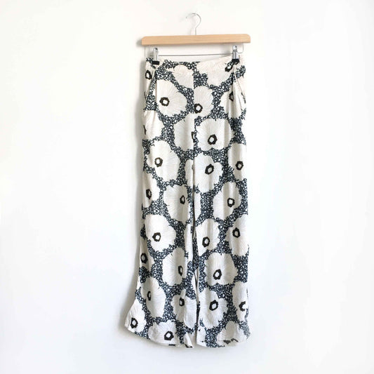 H&M floral print high rise culottes - size 4