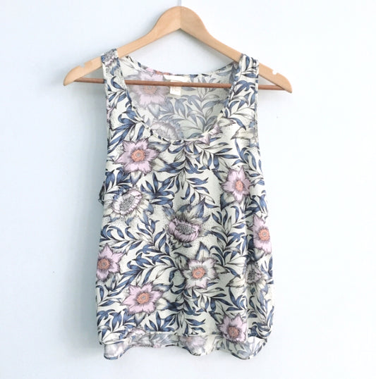 H&M flower tank - size 6