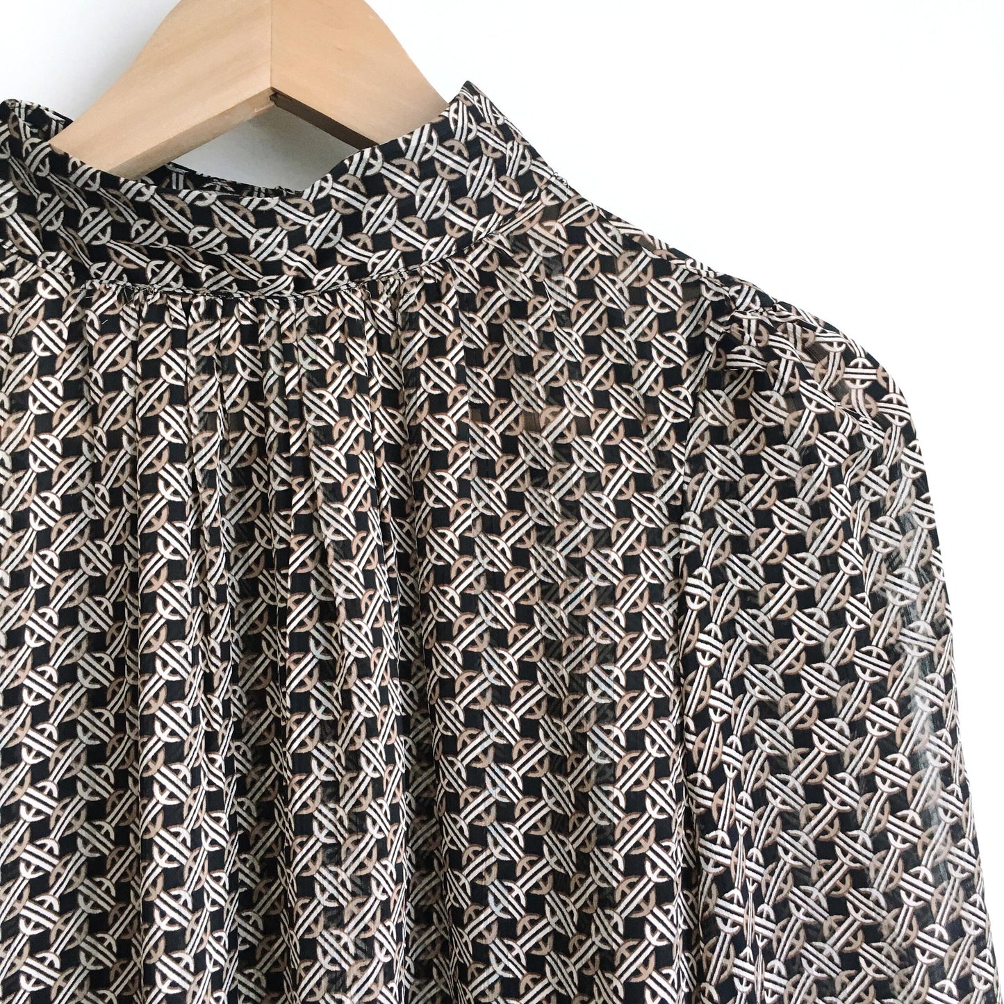 H&M Chainlink Blouse - size 10