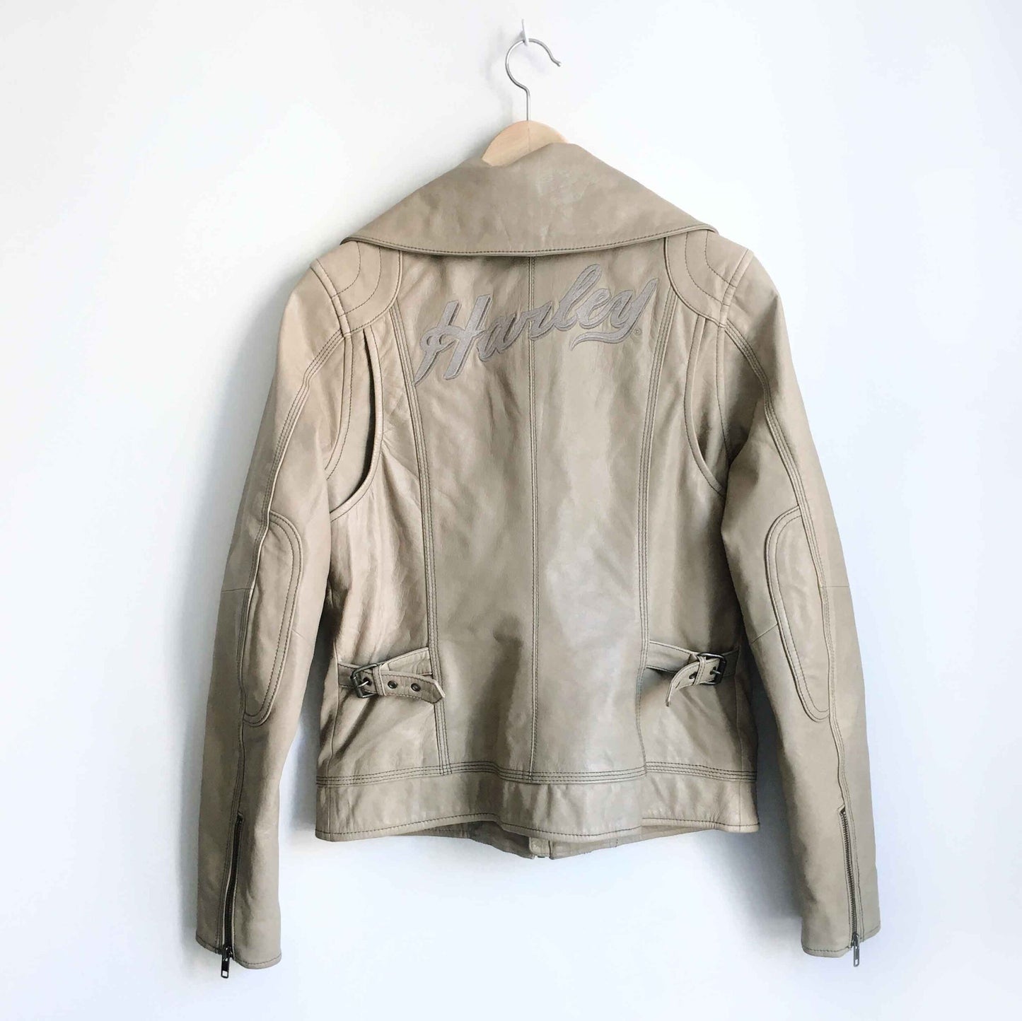 Harley Davidson leather moto jacket - size Medium