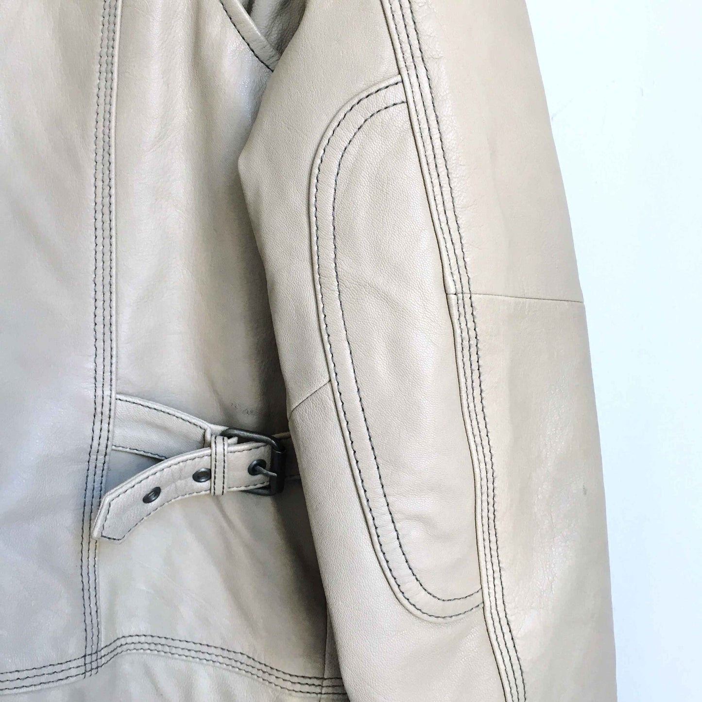 Harley Davidson leather moto jacket - size Medium