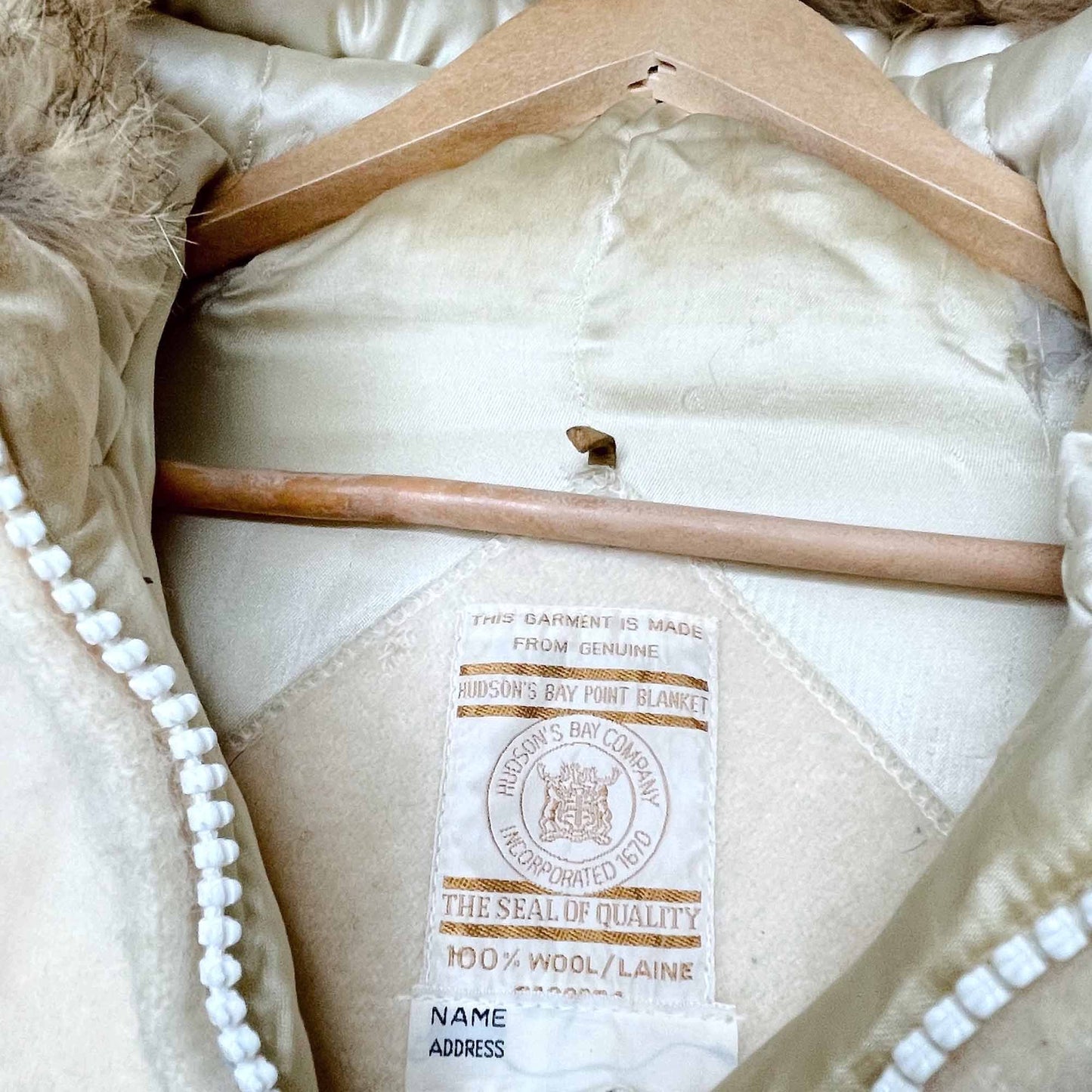 vintage hudson's bay company natural wool leather igloo scene parka with fox fur hood - size 16