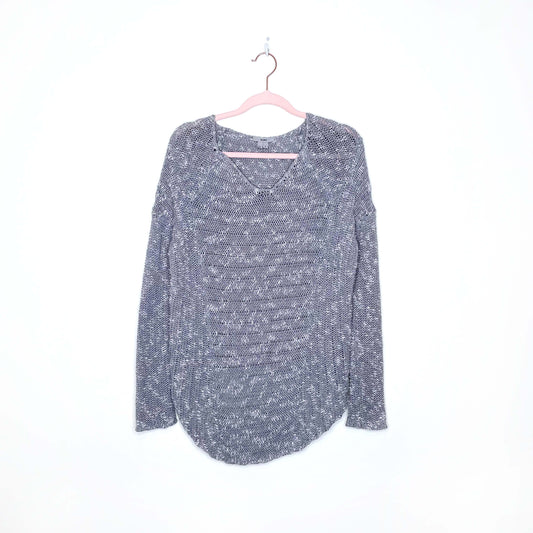 helmut lang grey hi lo linen-blend v-neck slub sweater - size small