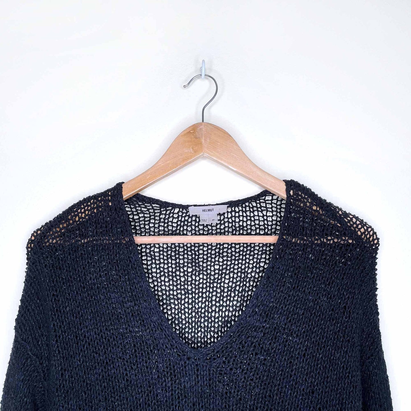 helmut lang slub knit linen-blend v-neck sweater - size P