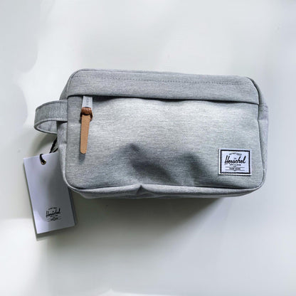 nwt herschel travel toiletry bag