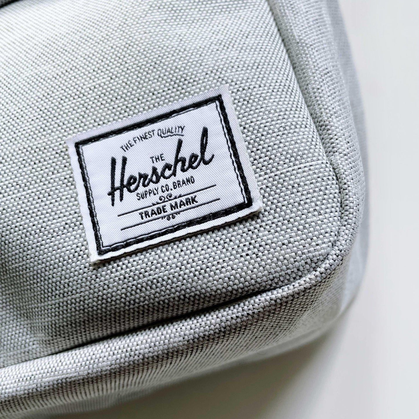 nwt herschel travel toiletry bag
