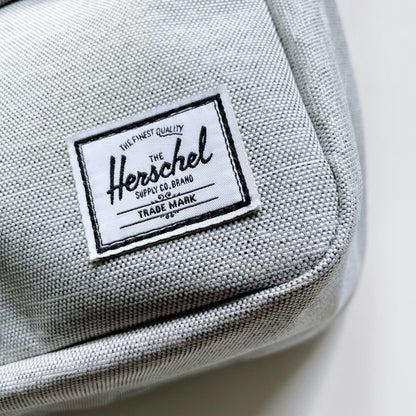 nwt herschel travel toiletry bag