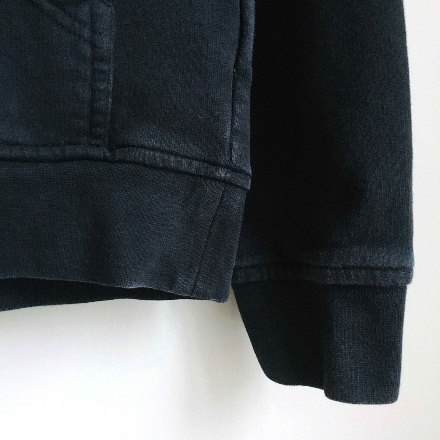 Helly Hansen HH logo hooded sweatshirt - size Medium