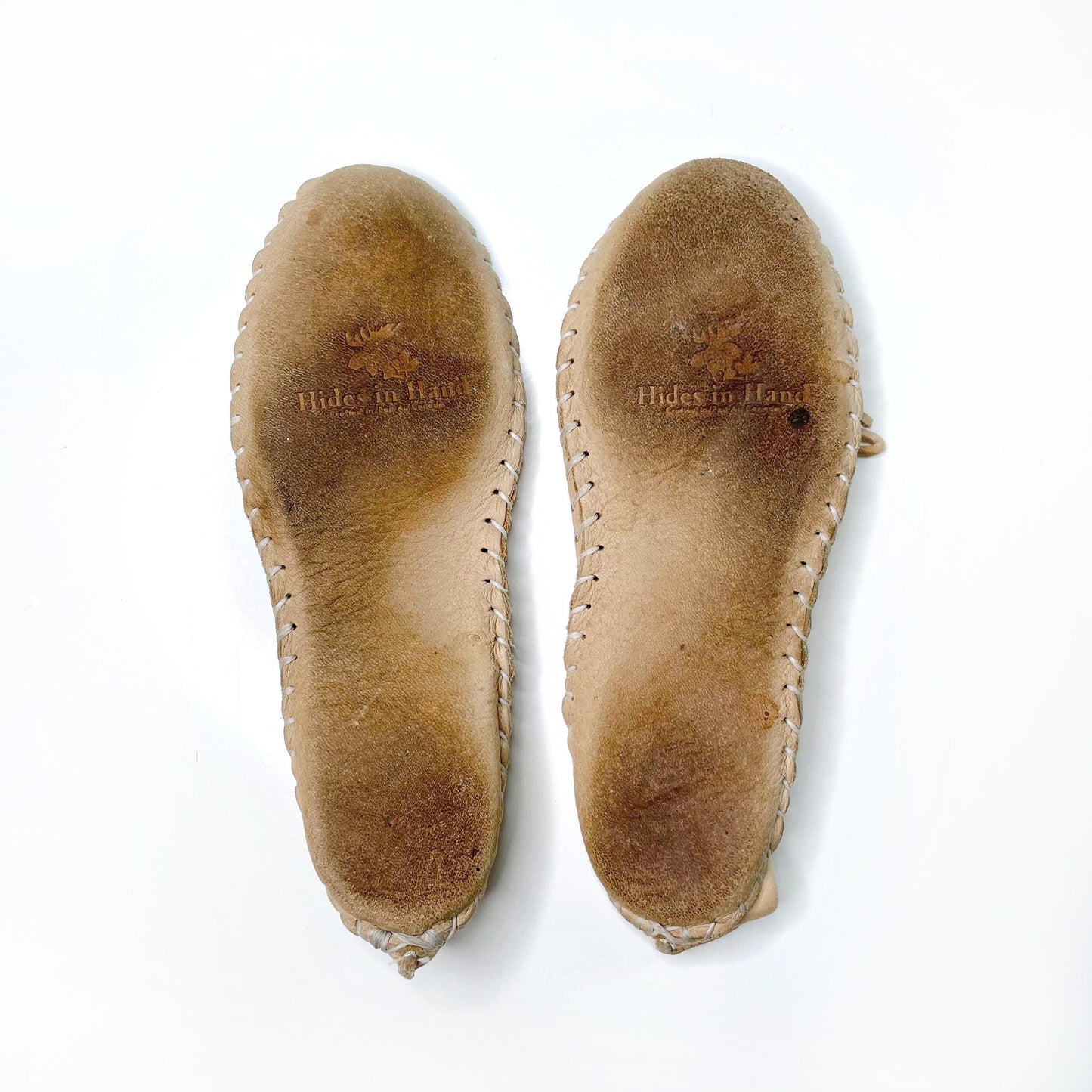 hides in hand leather ballet slipper moccasin - size 7