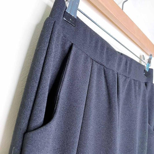 h&m black high rise front slit hem flare pants - size  xs