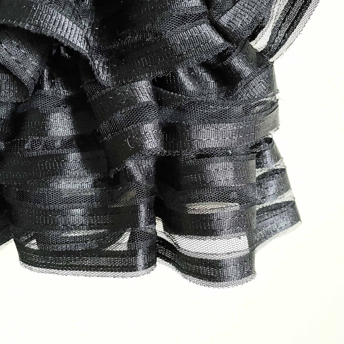 h&m tiered ruffle mini skirt - size small
