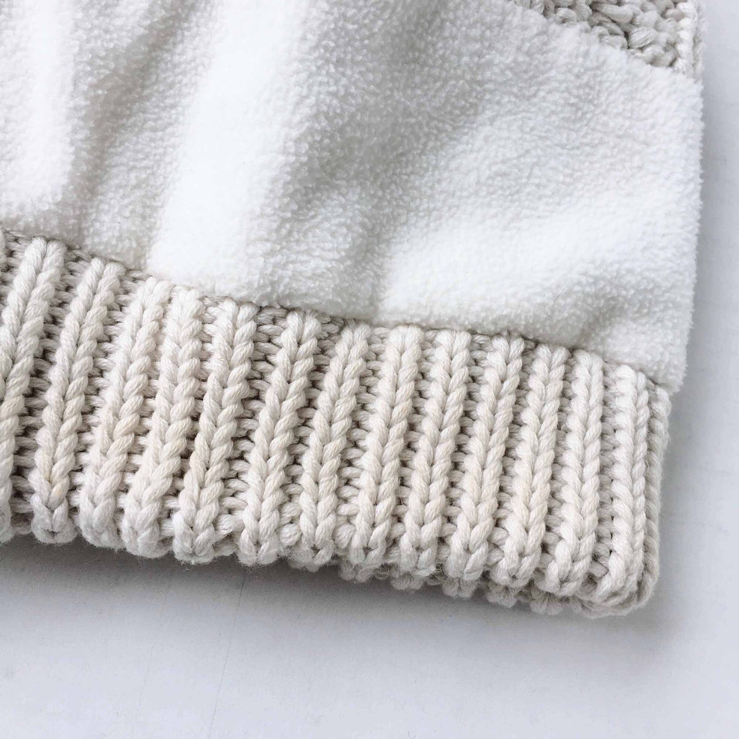 Hunter cable knit pom pom toque - OS