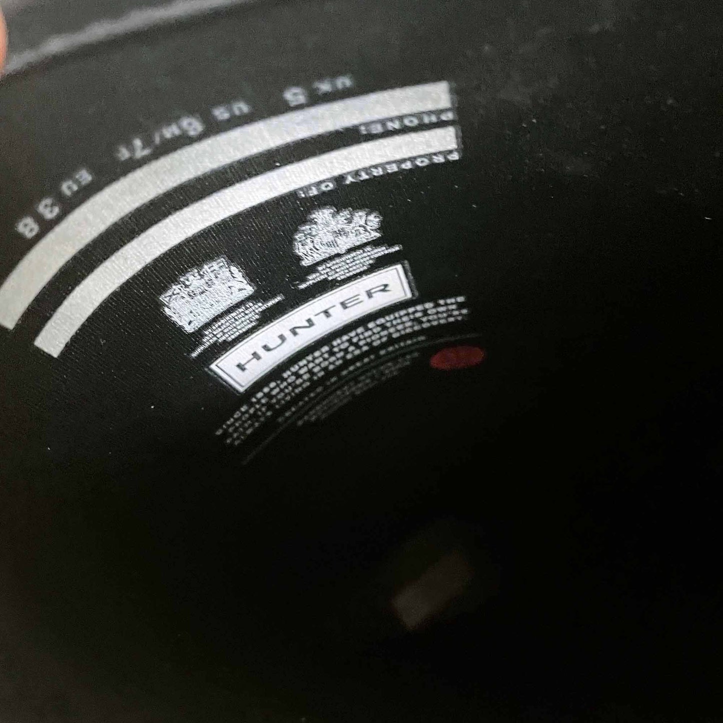 Hunter original unisex black tall rain boot - size 6M / 7F