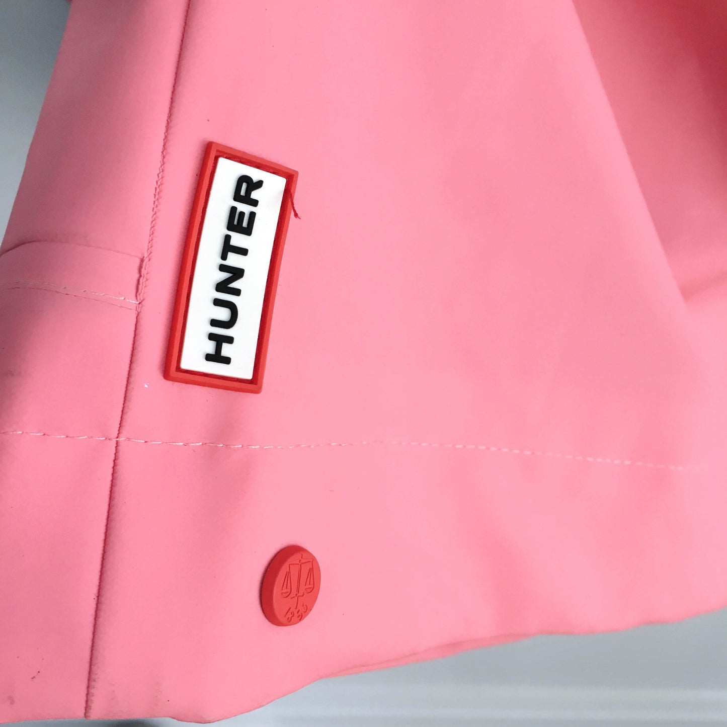 NWT Hunter Rubberized Rain Coat - size Small