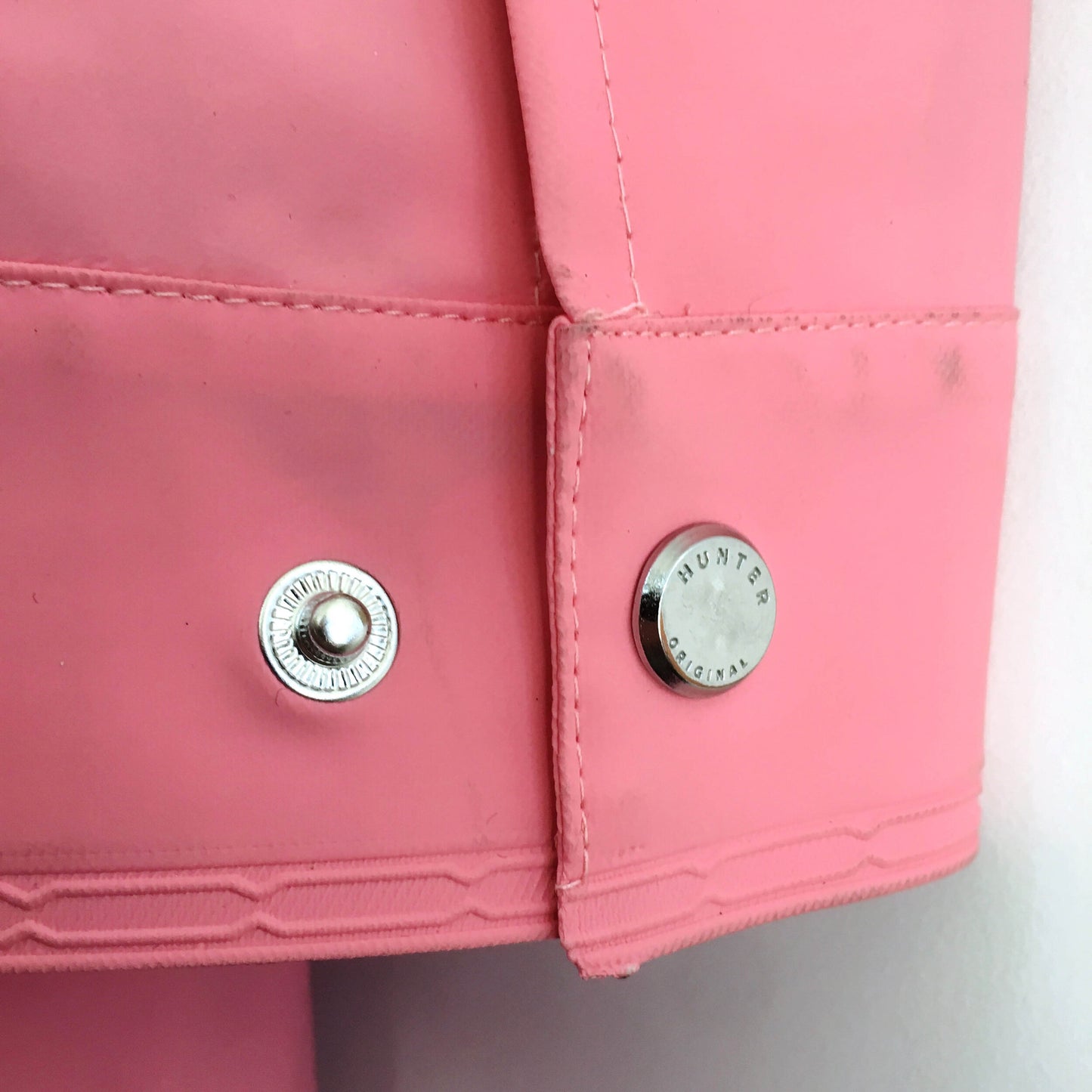 NWT Hunter Rubberized Rain Coat - size Small