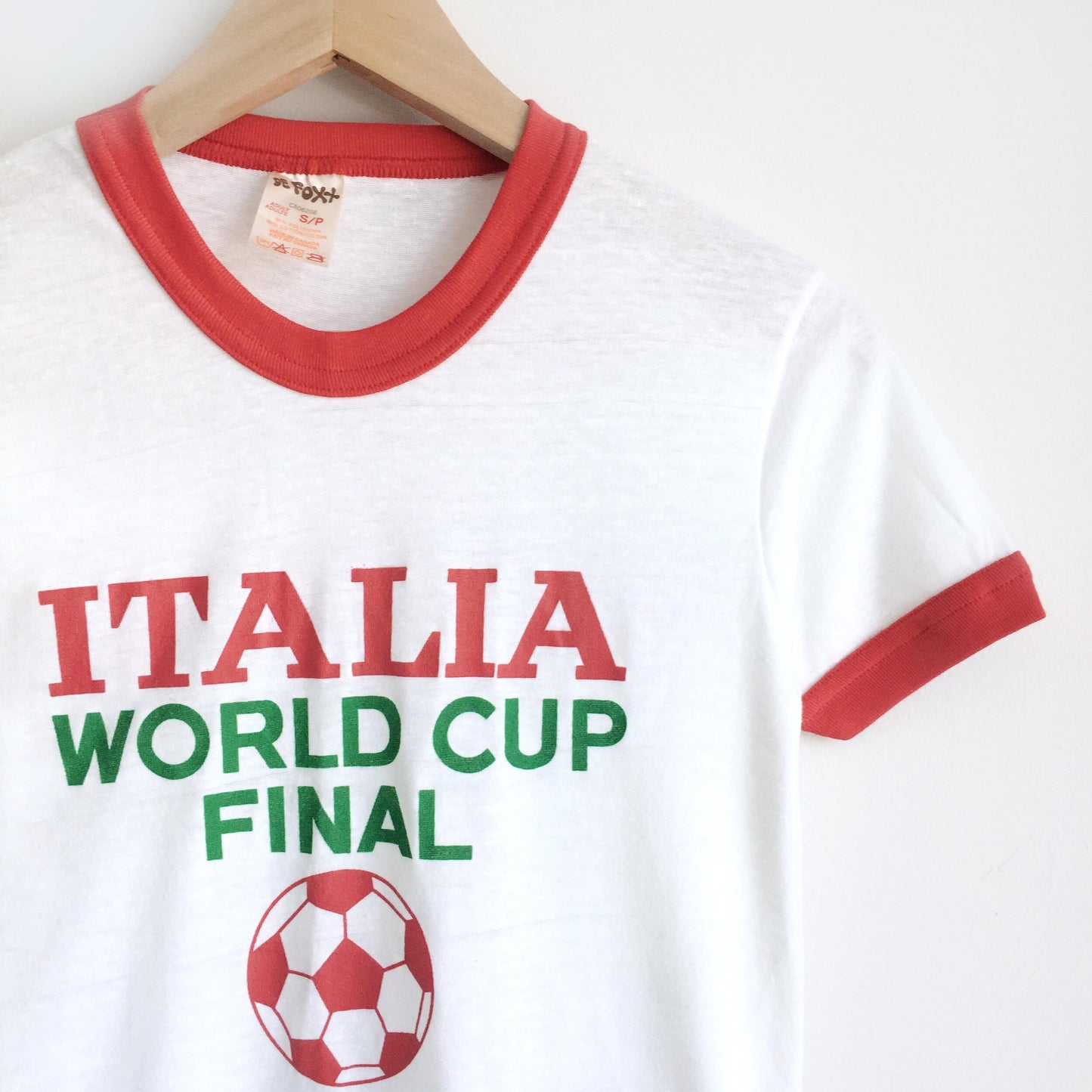 Vintage 1982 World Cup Final Soccer Tee - size Small
