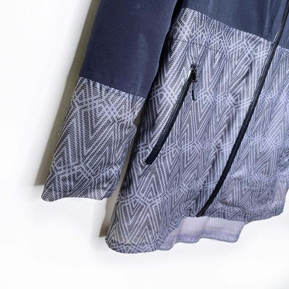 ivivva lululemon girls mesh with the rain jacket - size 10