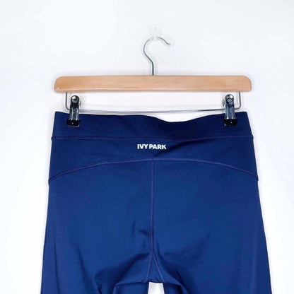 ivy park v crossover mesh panel contour leggings - size medium