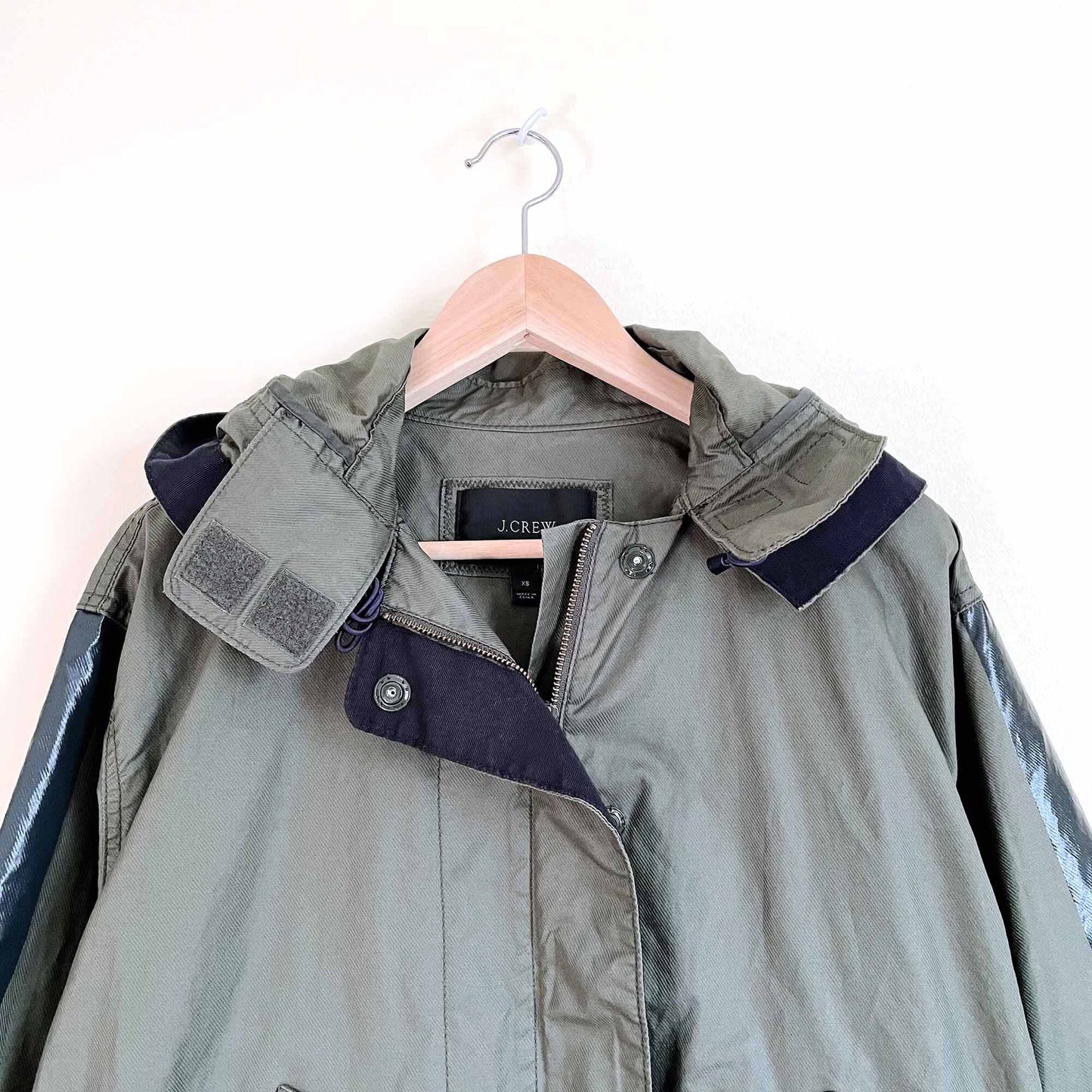 j crew oversized waxed cotton oilcloth light jacket - size xs
