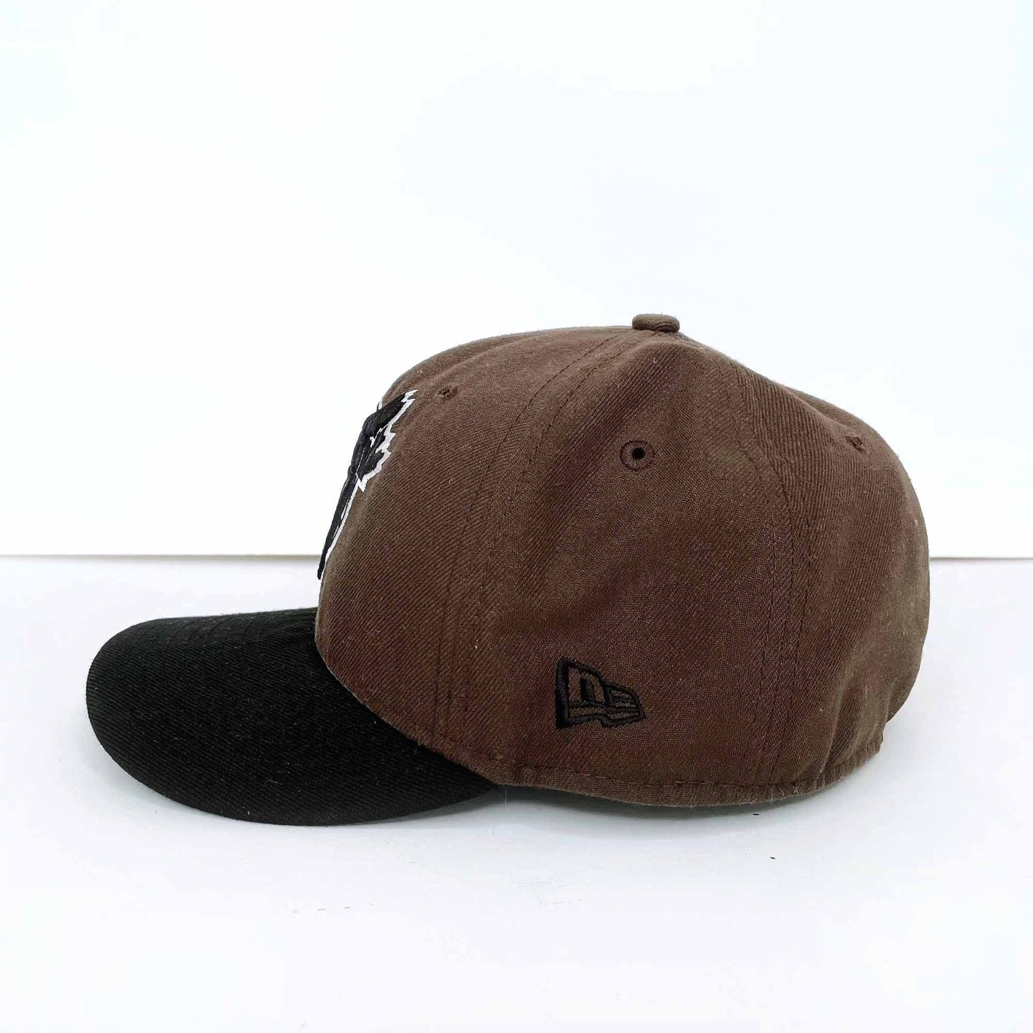 jays new era brown black colourway fullback hat - size 7 1/8
