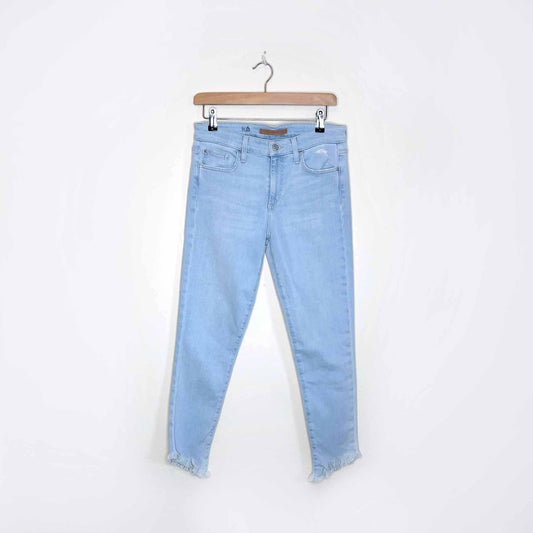 joe's jeans the icon mid rise skinny crop chew hem jeans - size 29