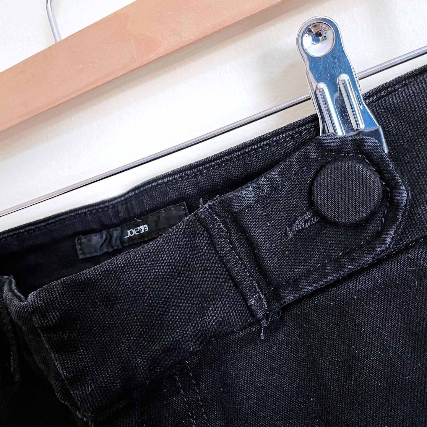 Joe’s Jeans big button wide leg jeans - size 26