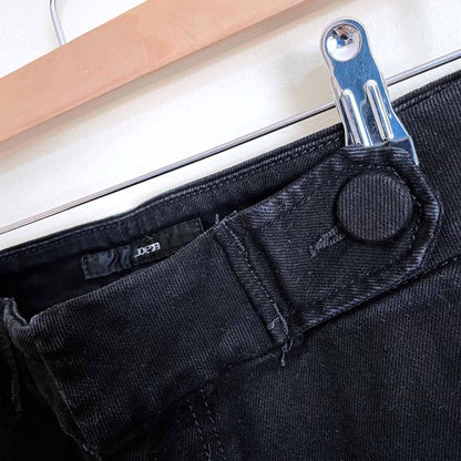 Joe’s Jeans big button wide leg jeans - size 26