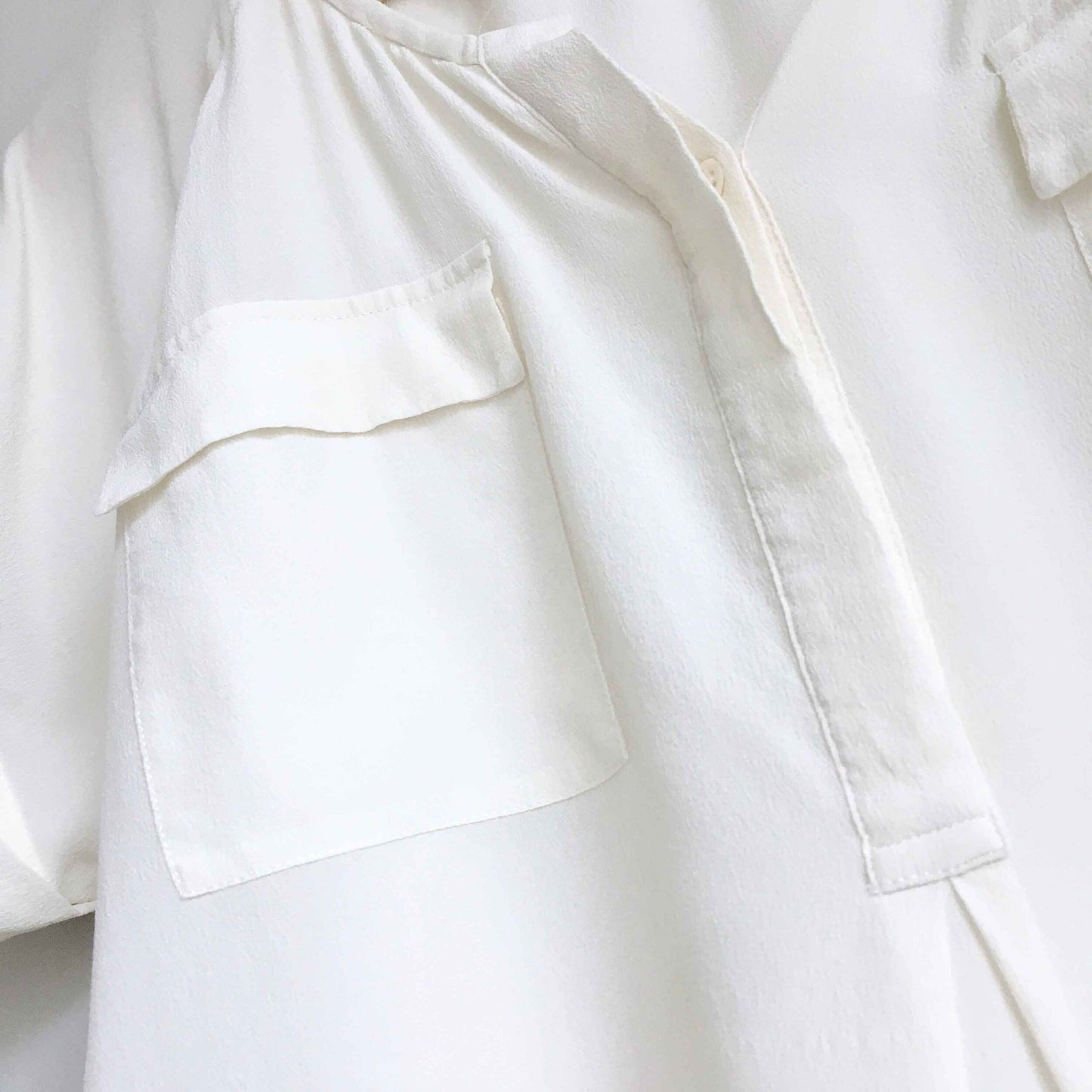 Joie silk short sleeve pocket blouse - size xs