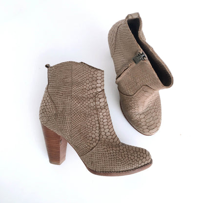 Joie Dalton Snakeskin Bootie - size 37.5