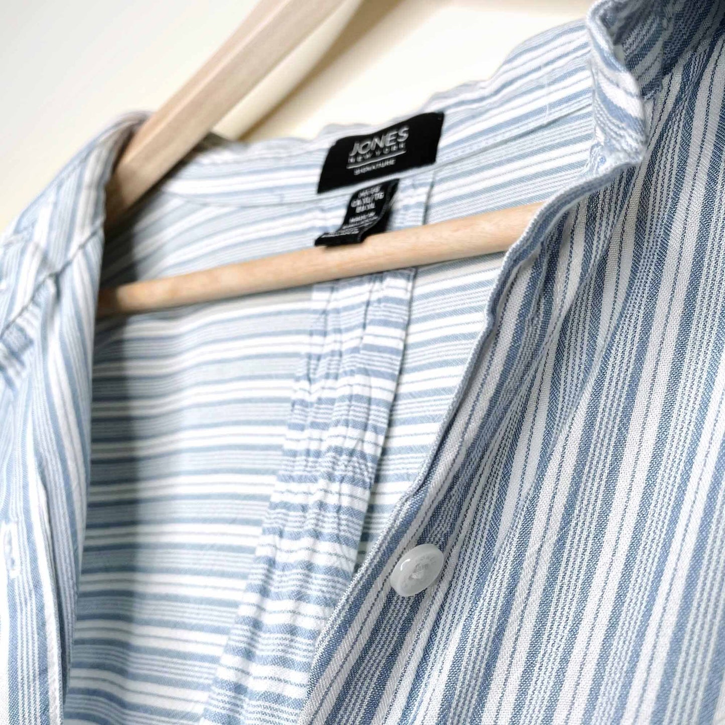Jones New York Signature striped tie front button down - size XL