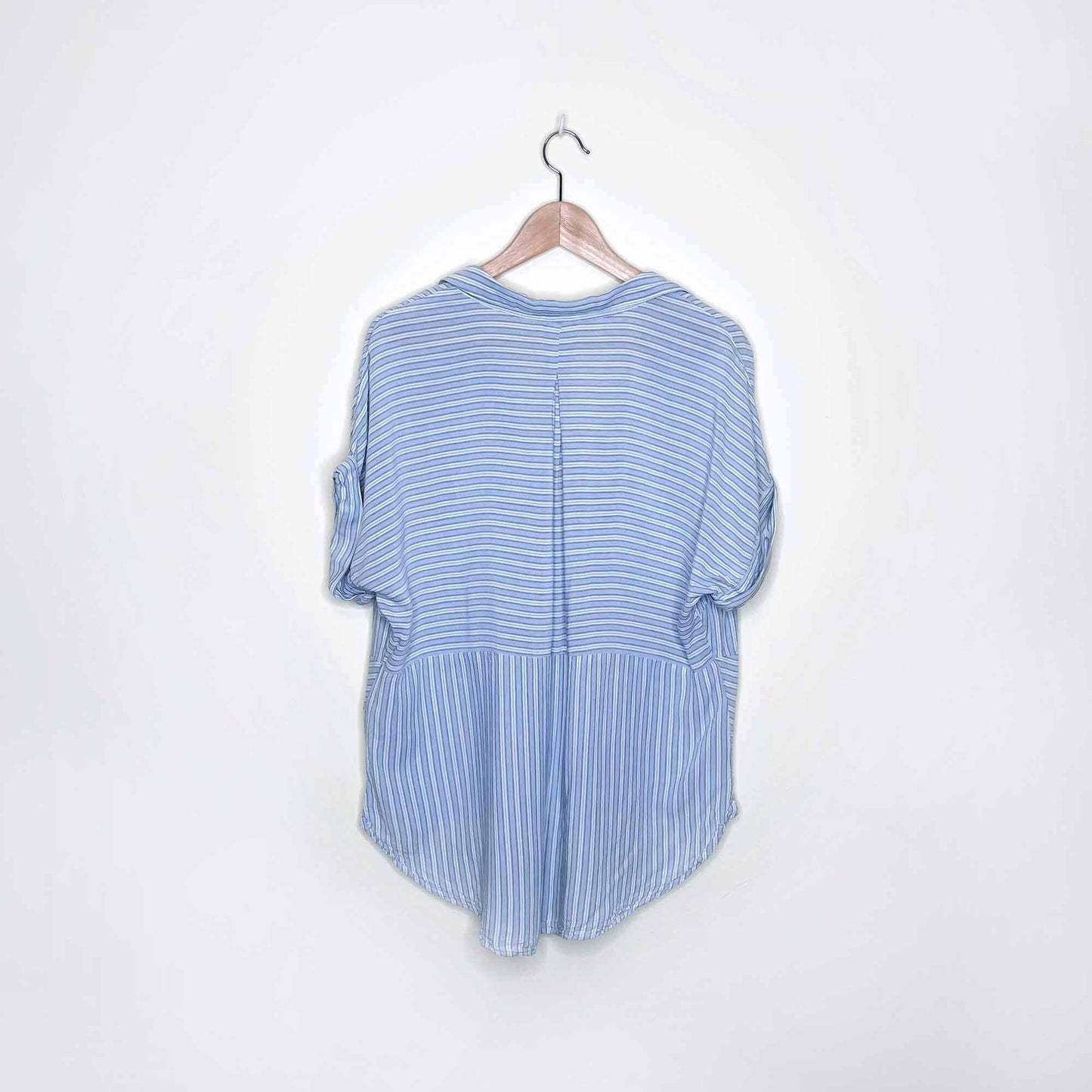 Jones New York Signature striped tie front button down - size XL