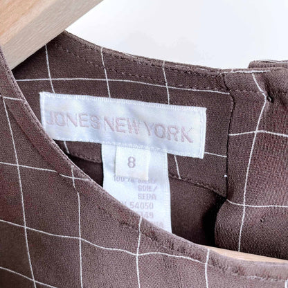 jones new york brown windowpane plaid silk cropped tee - size 8