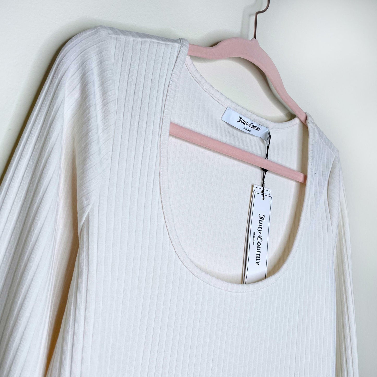 nwt juicy ribbed bodysuit with logo cuff in 'pebble' - size large