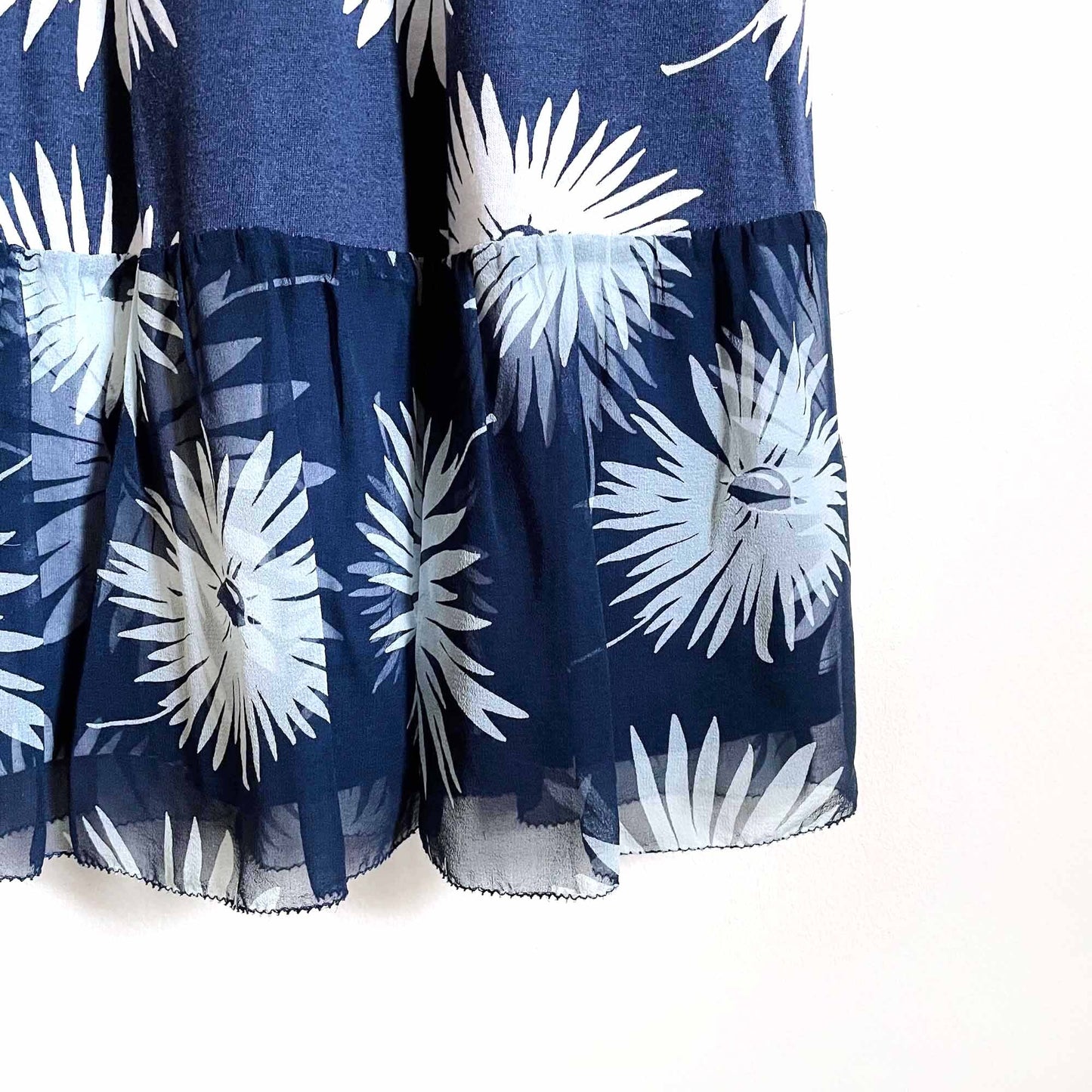 juicy couture floral dress with silk chiffon ruffle trim - size 6