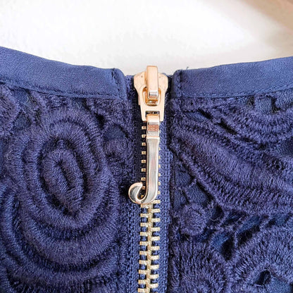 juicy couture guipure rose lace sleeveless dress - size 6