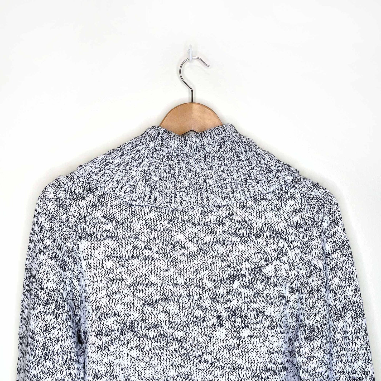 karl lagerfeld colour block turtleneck - size medium