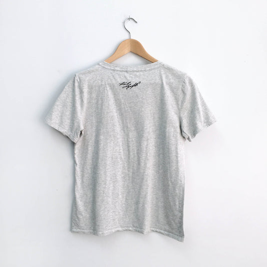 Karl Lagerfeld pearl initial tee - size Small