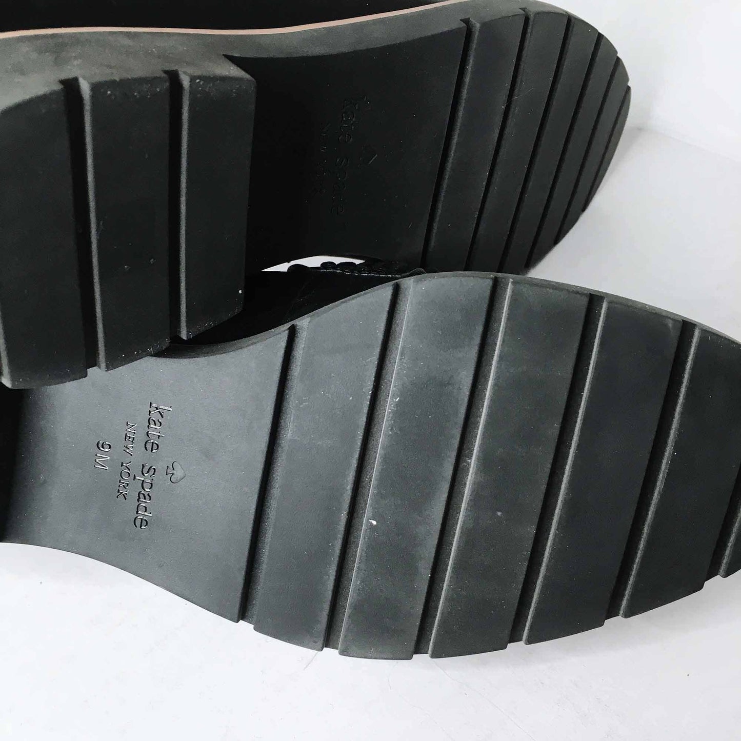 Kate Spade leather Karisa flower loafer - size 9