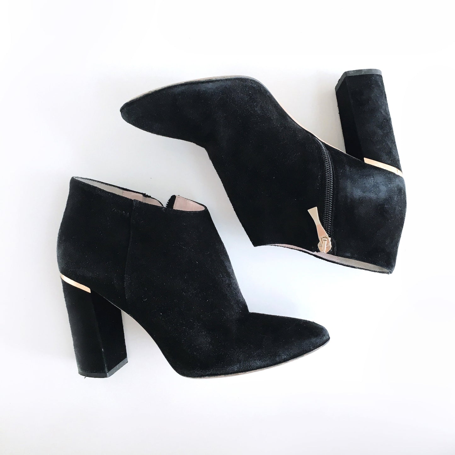 Kate Spade Darota Suede Ankle Bootie - size 9.5